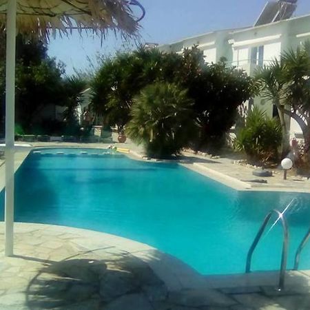 Sea Shell Apartments Pirgos Psilonerou ภายนอก รูปภาพ