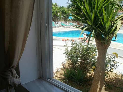 Sea Shell Apartments Pirgos Psilonerou ภายนอก รูปภาพ